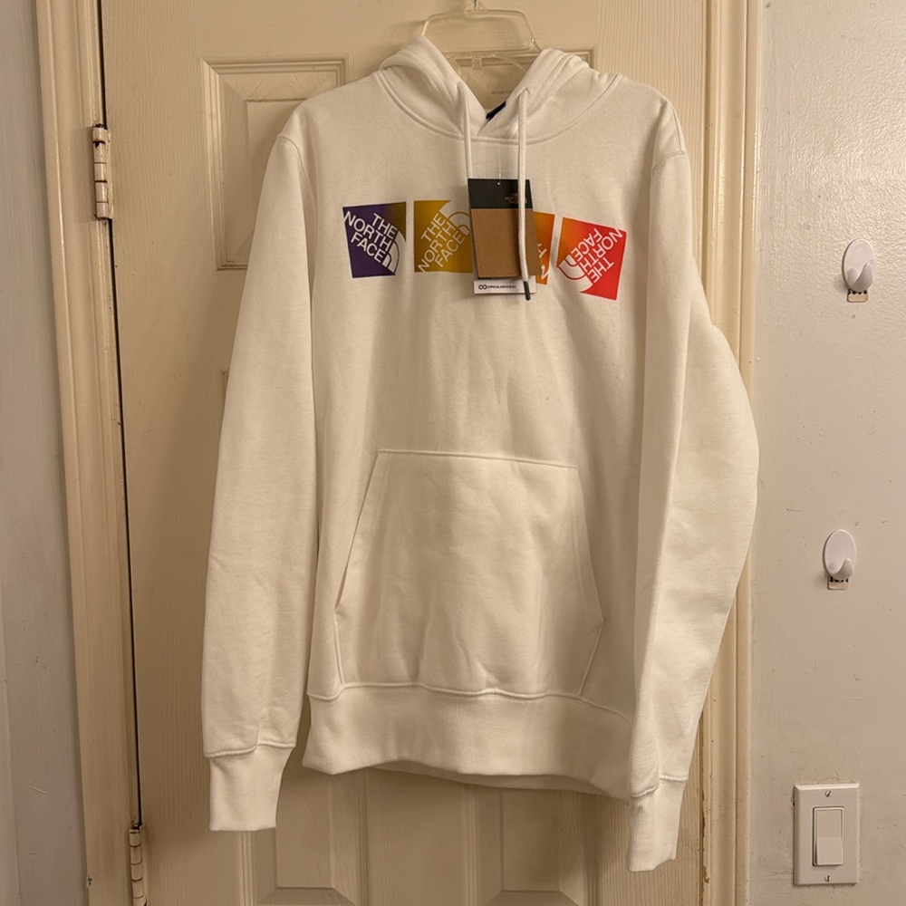 The North Face Men’s Hoodie Pullover - Picture 4 of 9